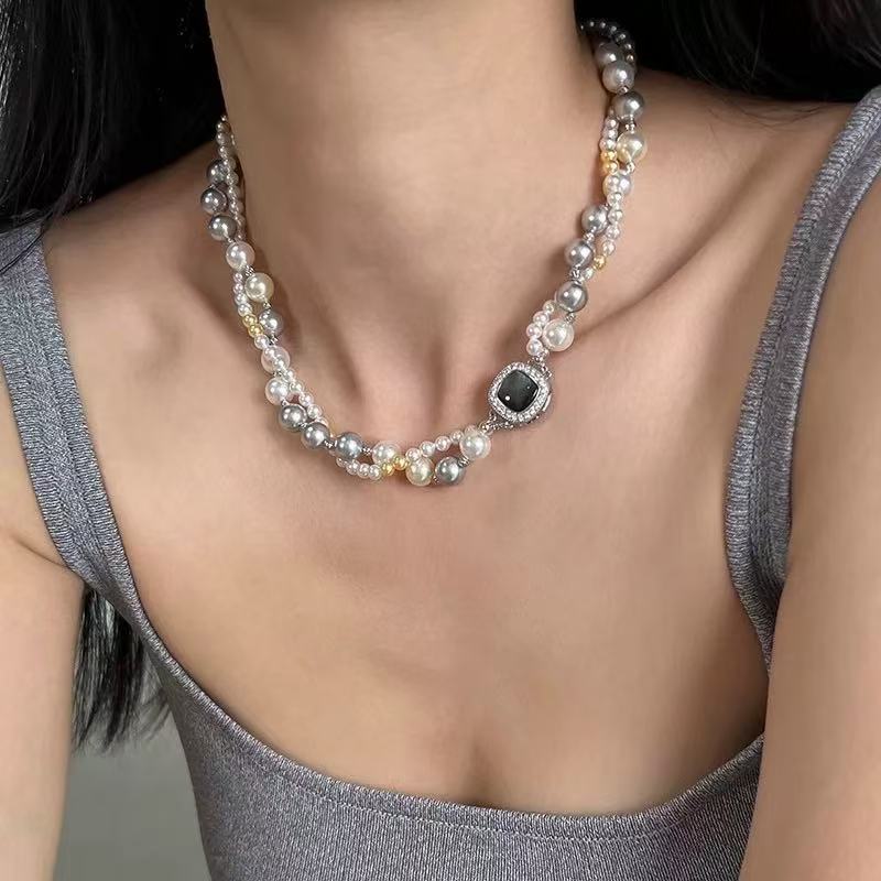 Dance Weliedon Eclipse Gem Beaded Choker