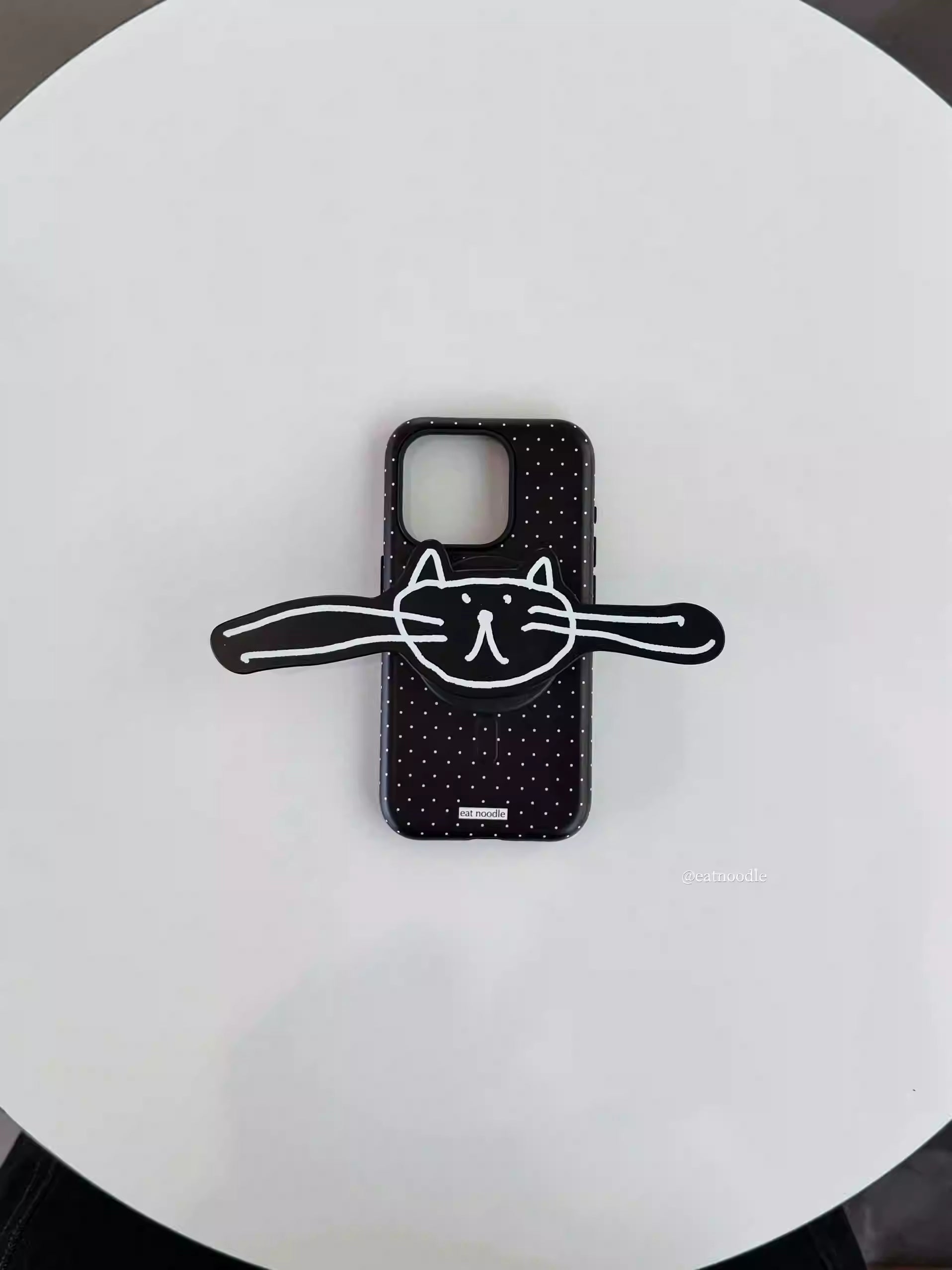 eatnoodle Doodle Cat Magnetic Phone Holder
