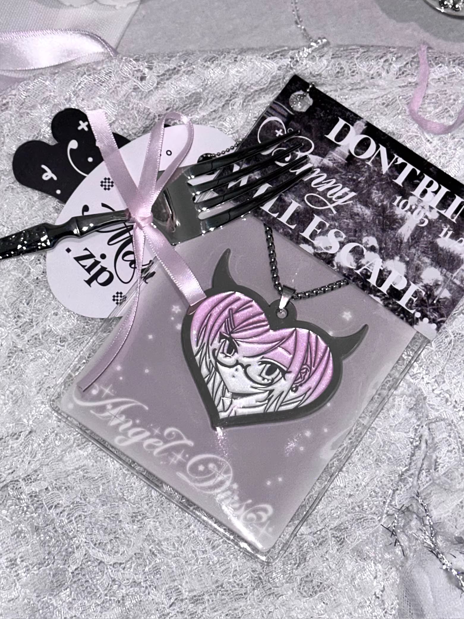 Marumaru  Angel & Devil Heart Necklace