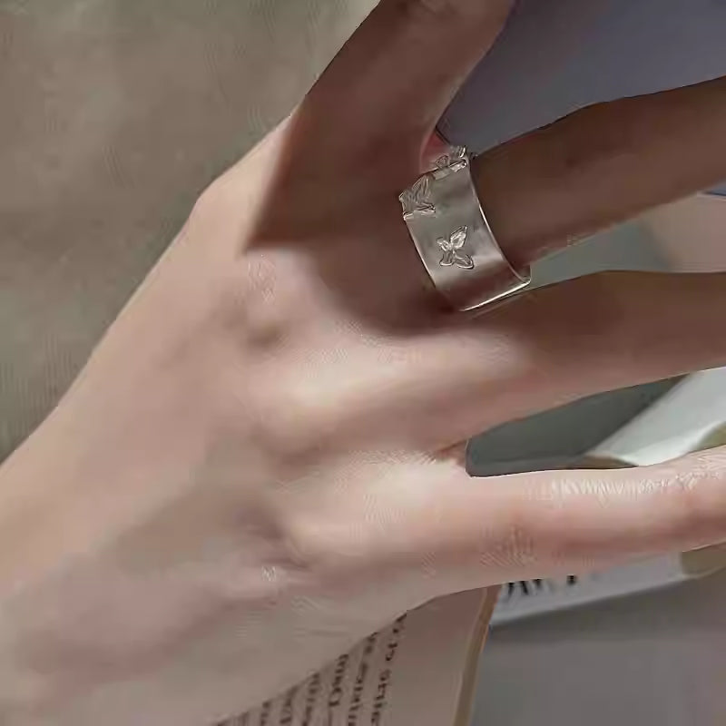 ButterBloom Band RIng