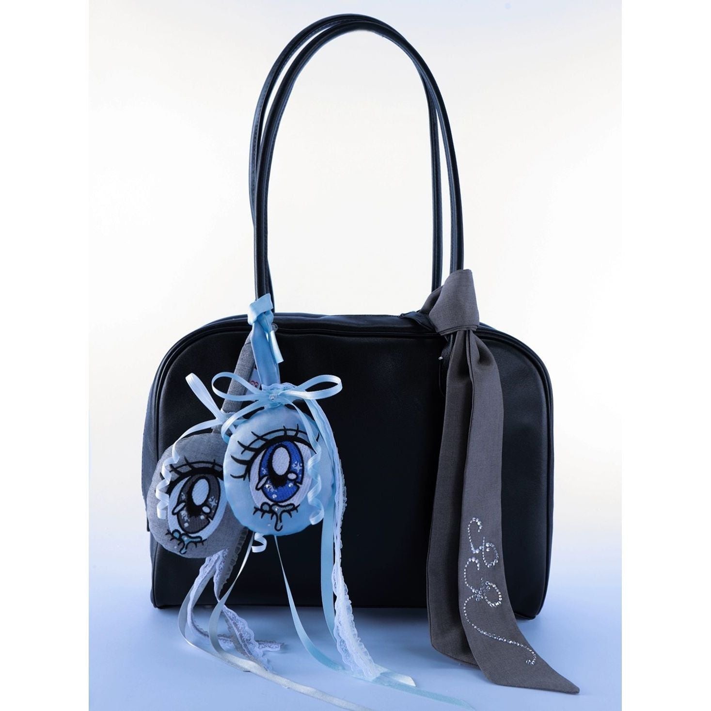 33Slipppers  Embroidered Manga Eyes Charm