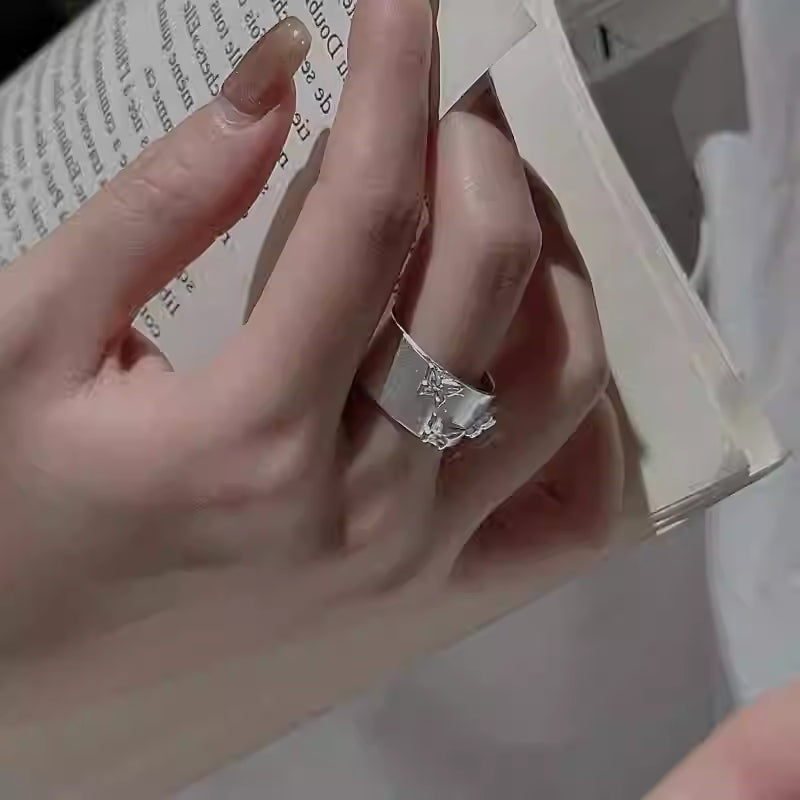 ButterBloom Band RIng