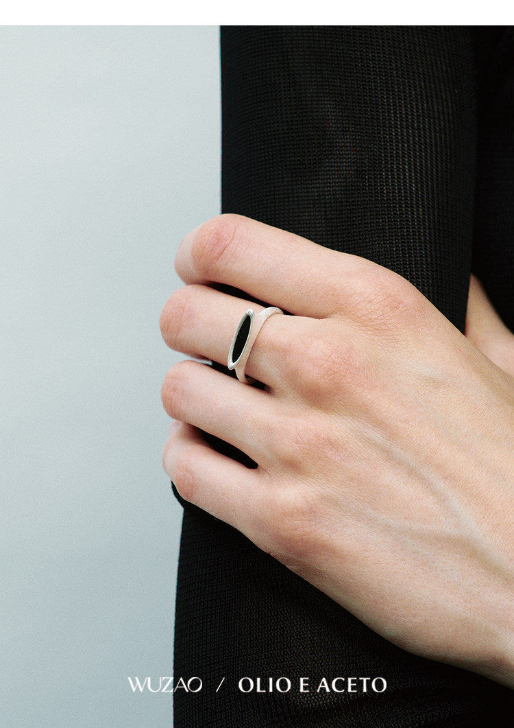 Shadow Oval Ring