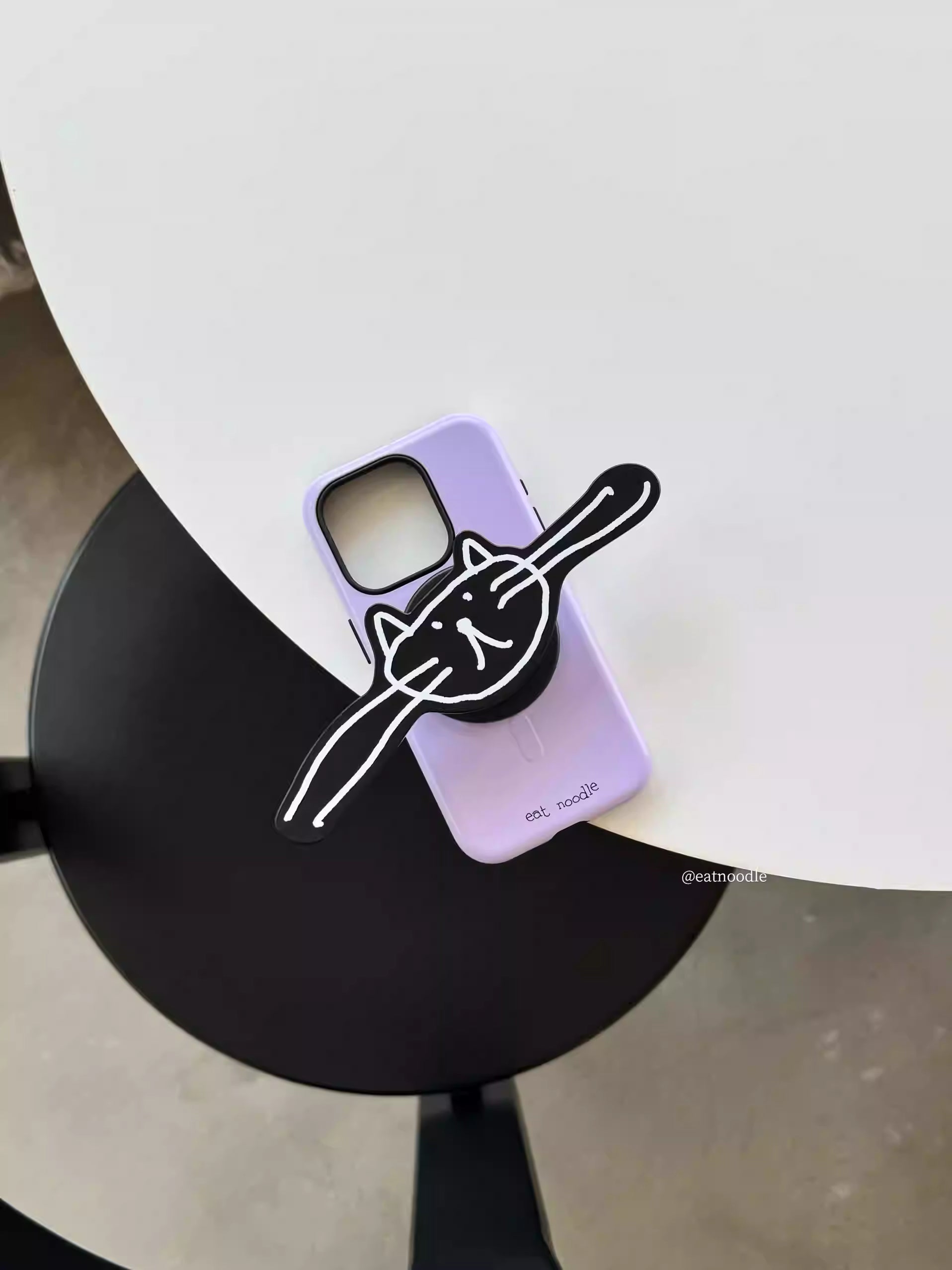 eatnoodle Doodle Cat Magnetic Phone Holder