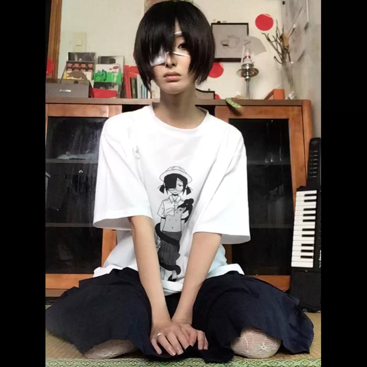 PipooxWarm Crystal Bitten T-Shirt