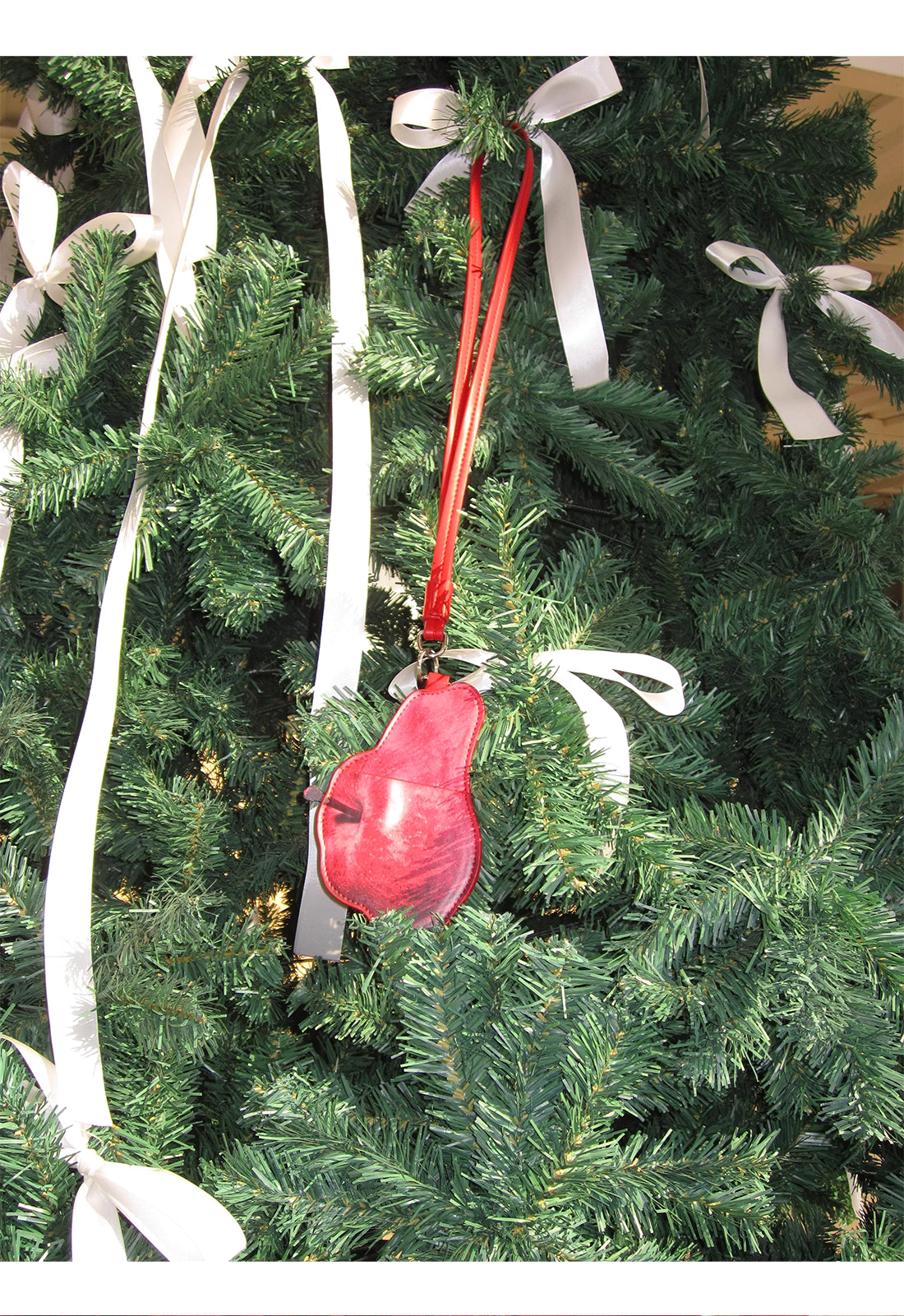 TAYCO Melted Eden Pendant