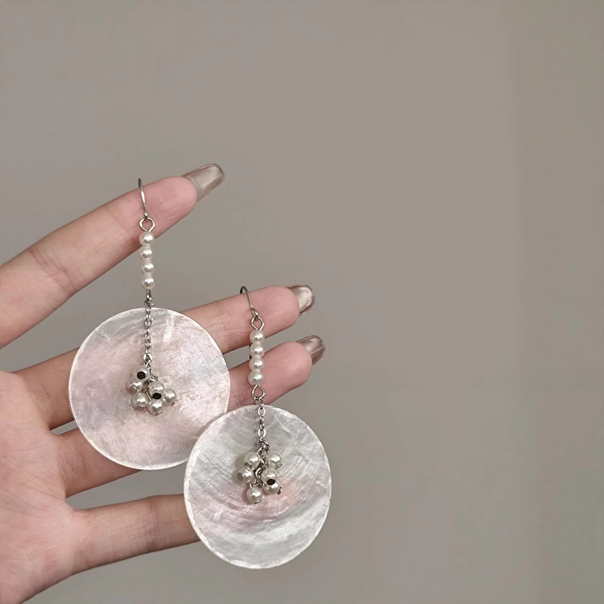 Shell Pearl Disc Earrings