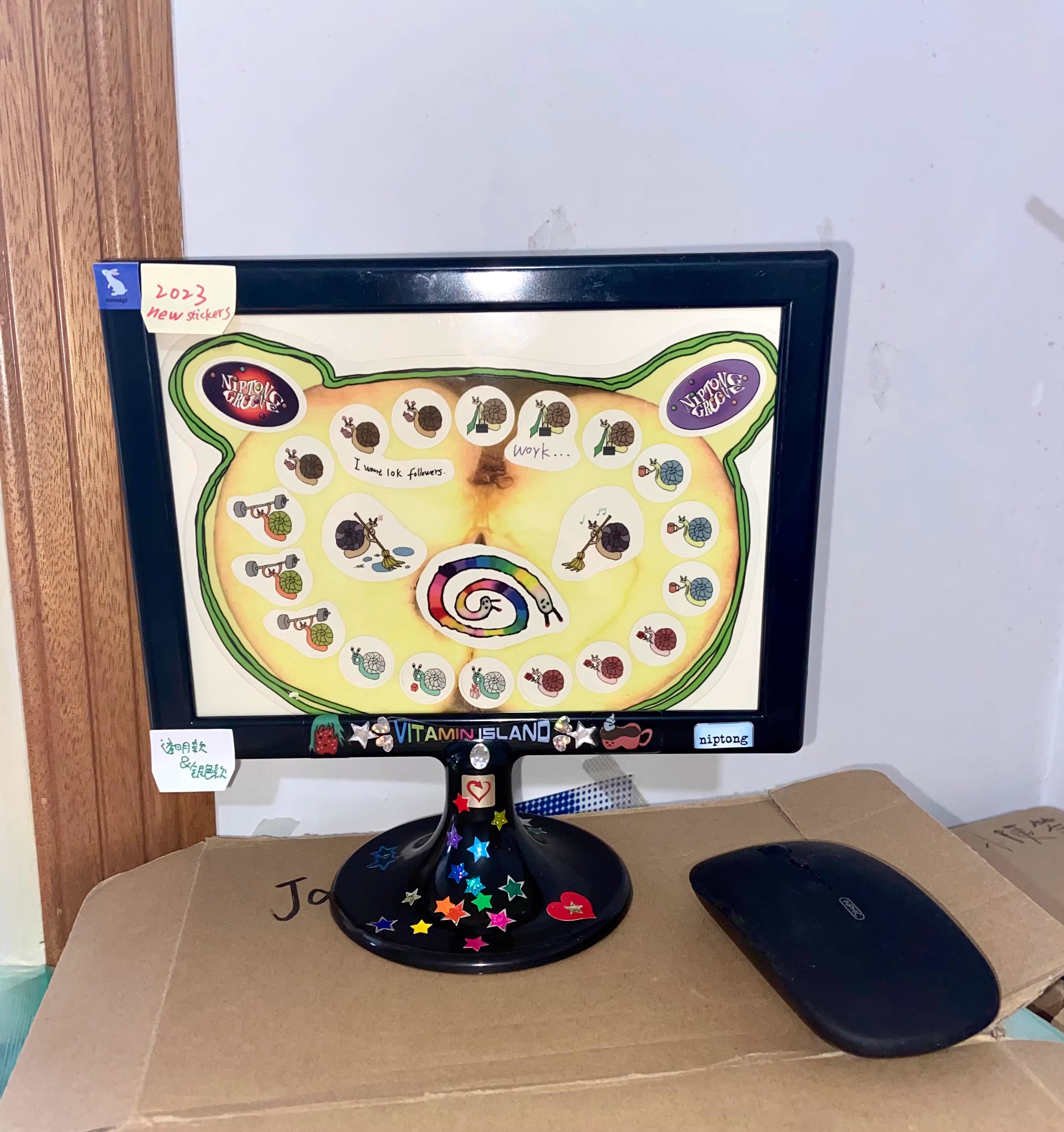 Niptong Snail Bear Stickers