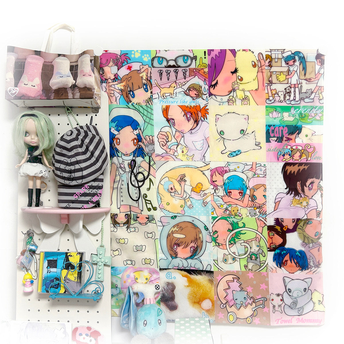 Sunonebird mimi love Tapestry