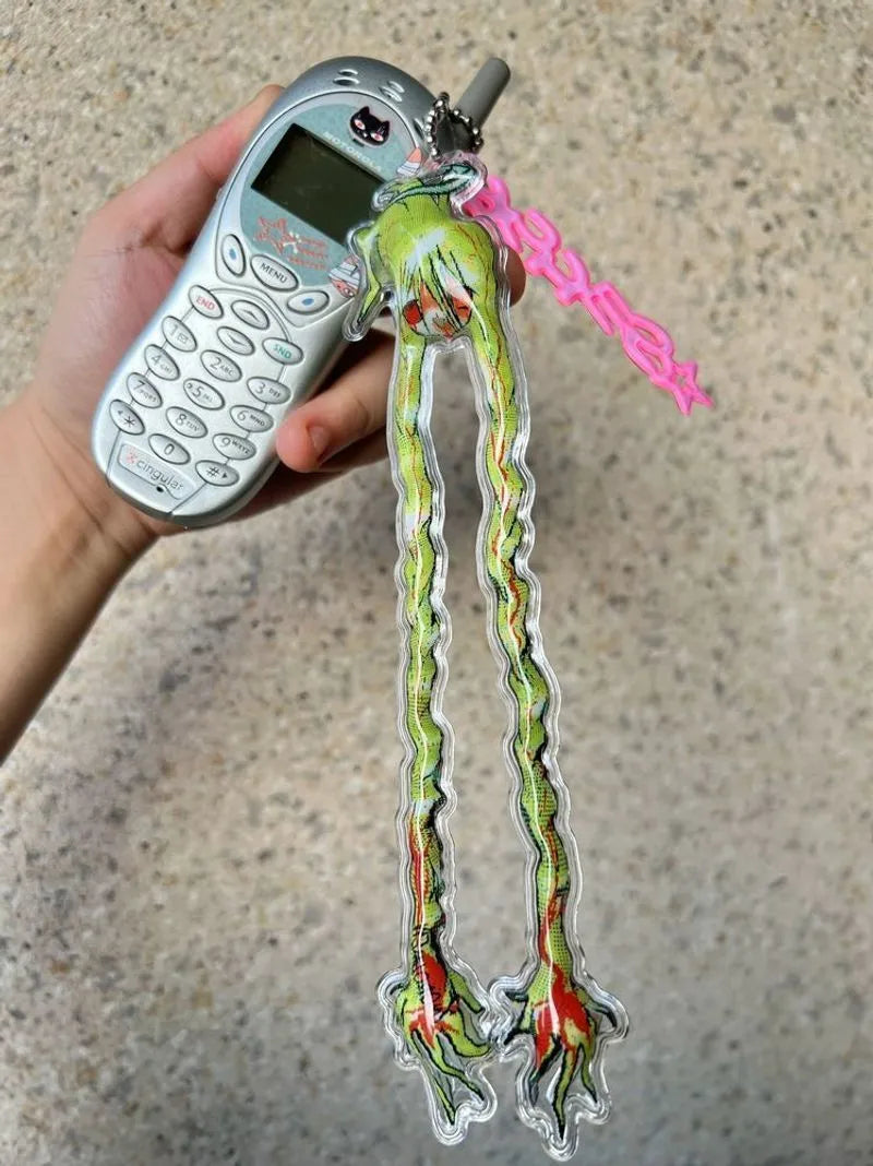 mewgodow Long Braid Claw Pendant
