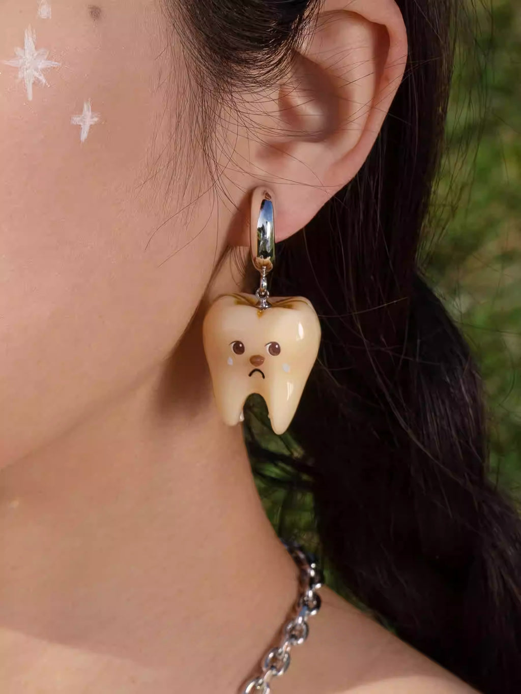 CancanTheater Sad Tooth Drop Earrings