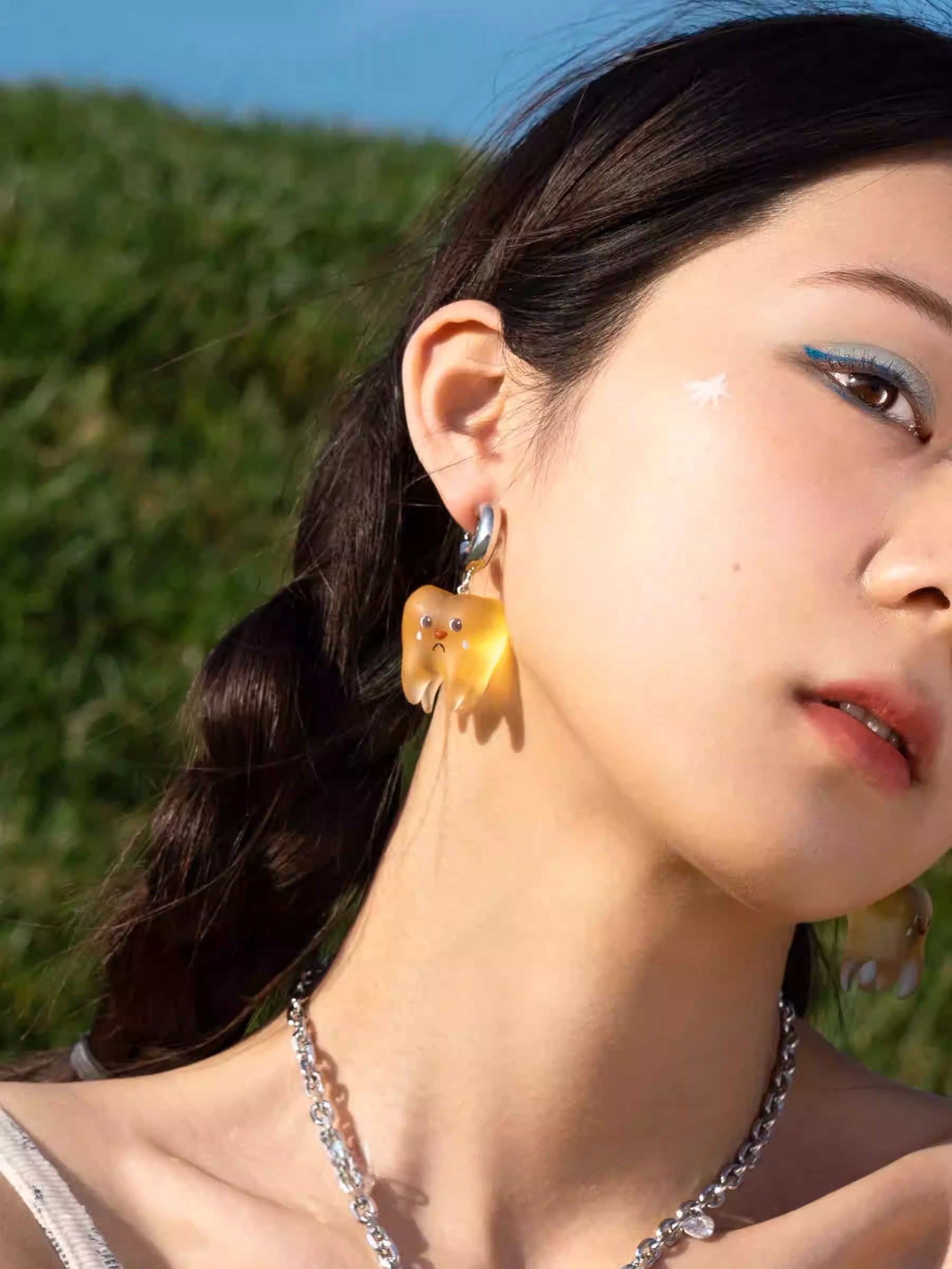 CancanTheater Sad Tooth Drop Earrings