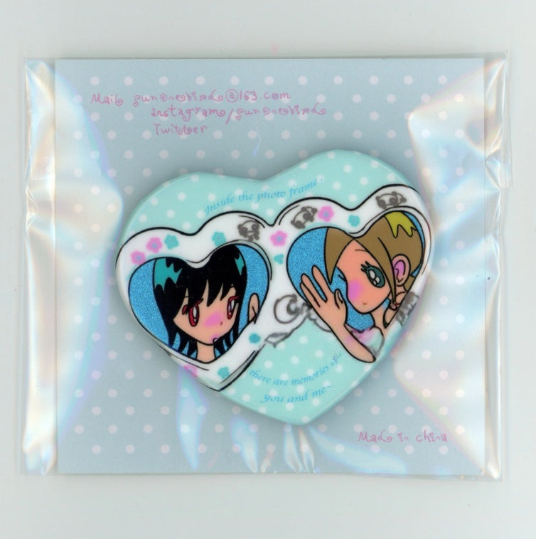 Sunonebird Little Tings Badge