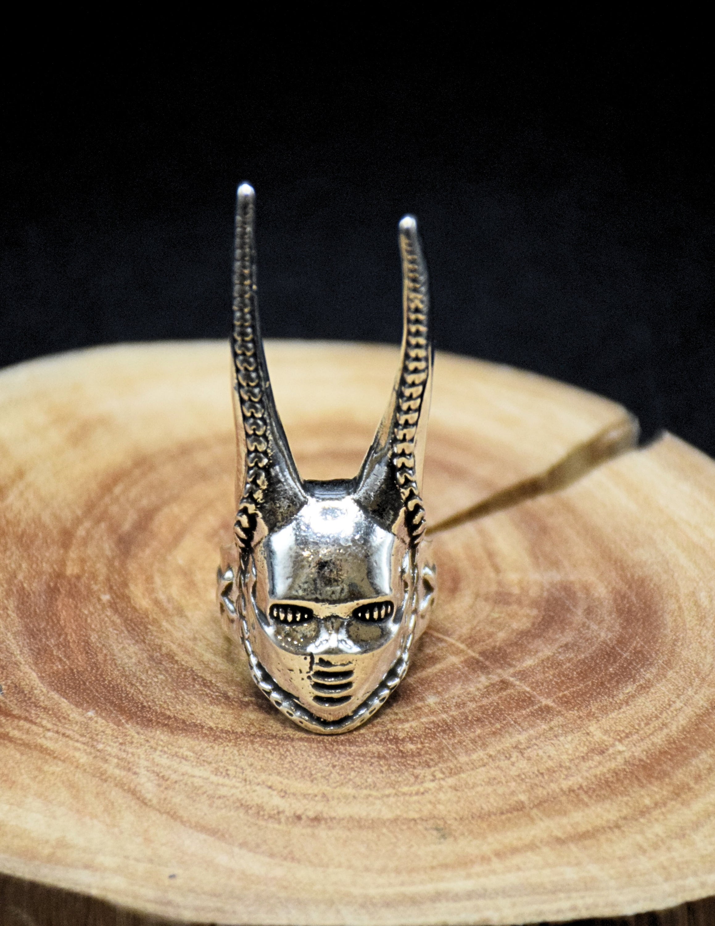 JOJO-Dirty Deeds Done Dirt Cheap Ring