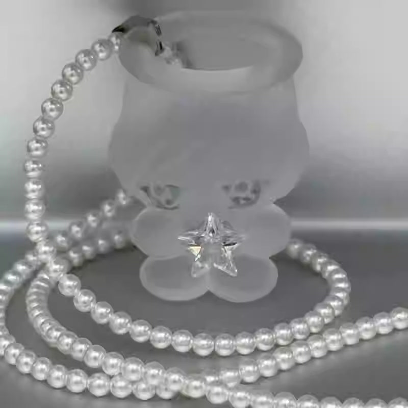 thenewyouthpark Angel Baby Necklace