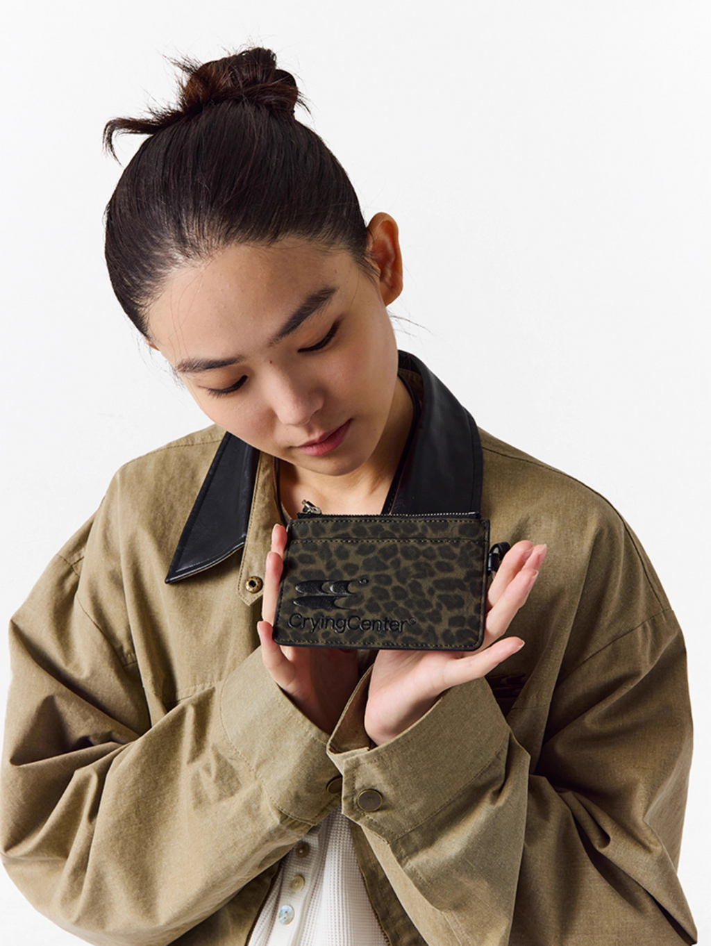 CryingCenter Leopard Lanyard Card Holder