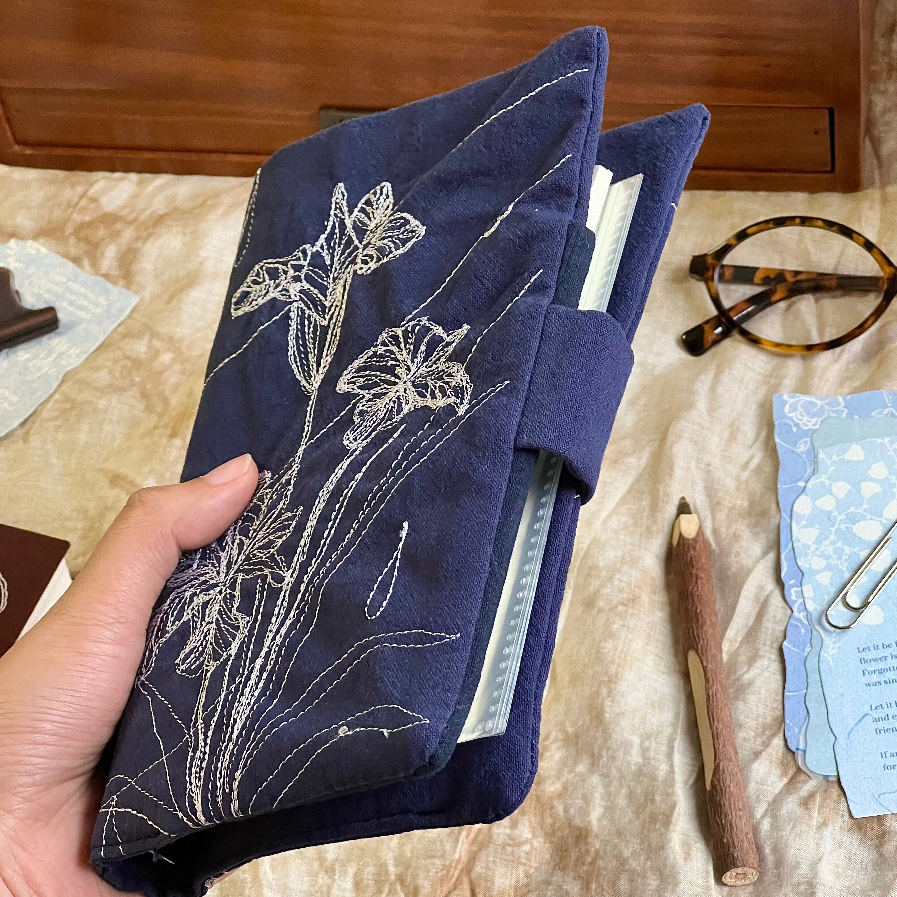 Midnight Iris A6 Binder with Refill Pages