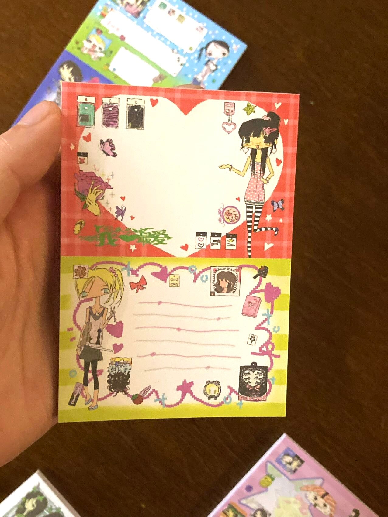 pipoox7:45 Ladies’ Mall Memo Pad