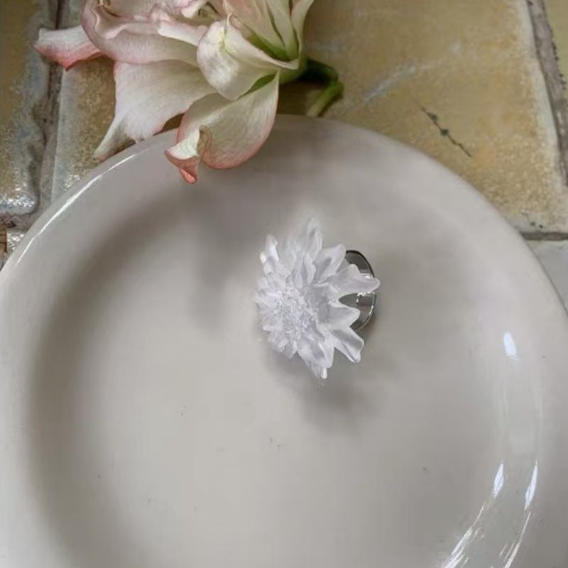 White Bloom Ring