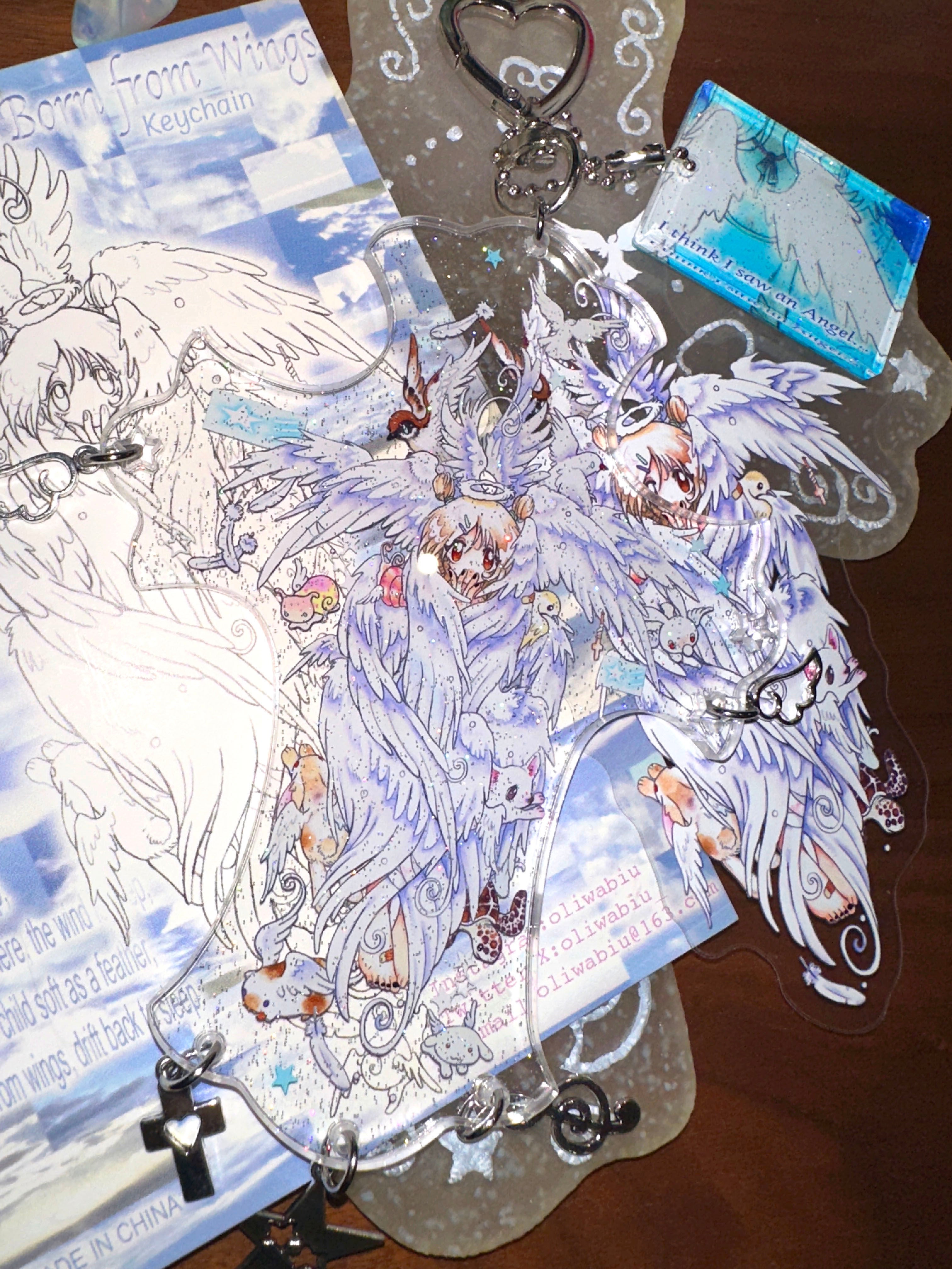 Oliwa Born From Wings Keychain
