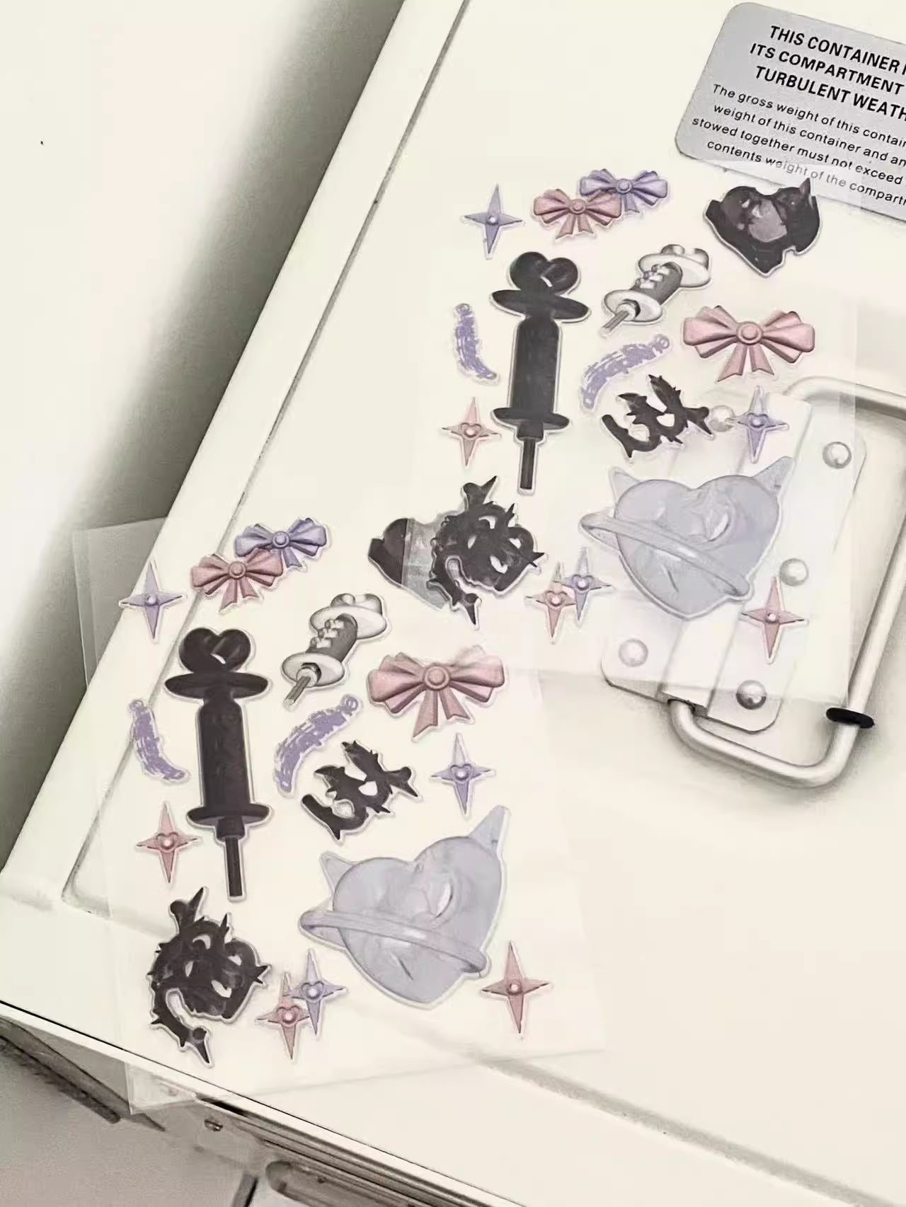 Pipoo Symbiont Deco Seal Stickers