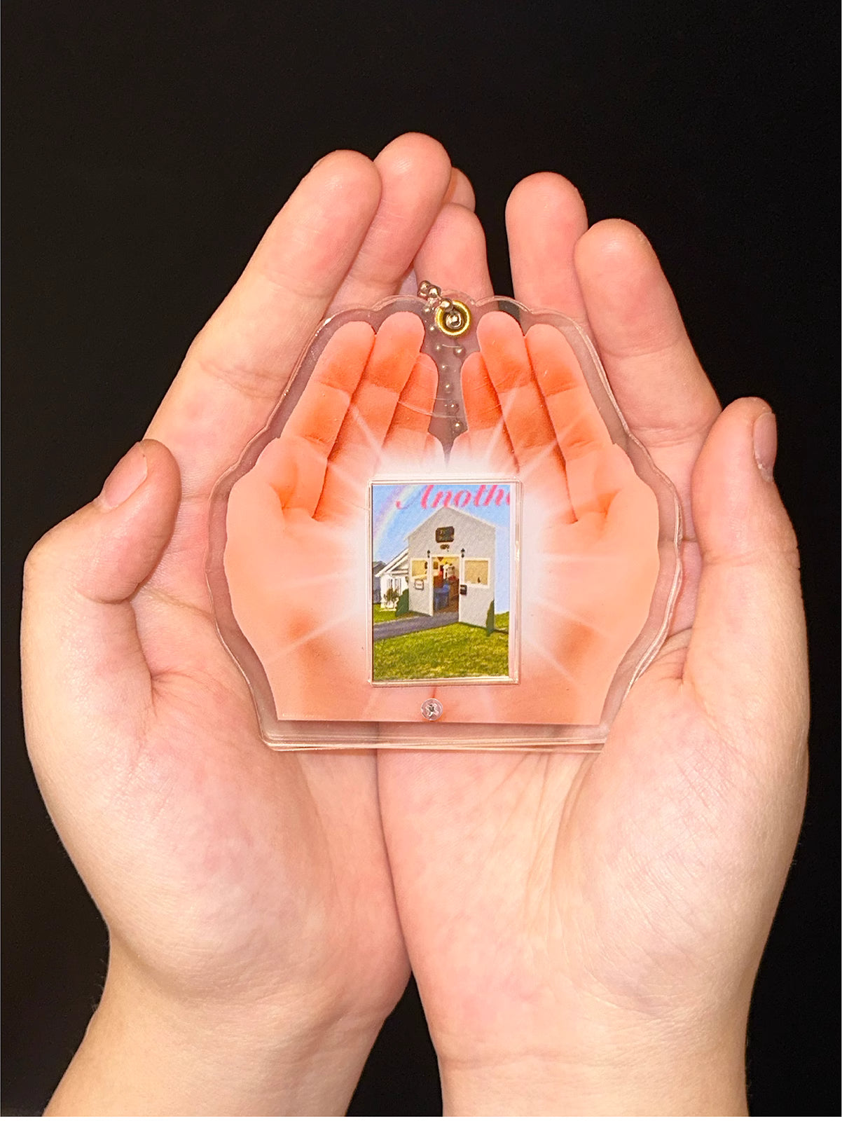 Rubbie Hold-You-Close Photo Charm