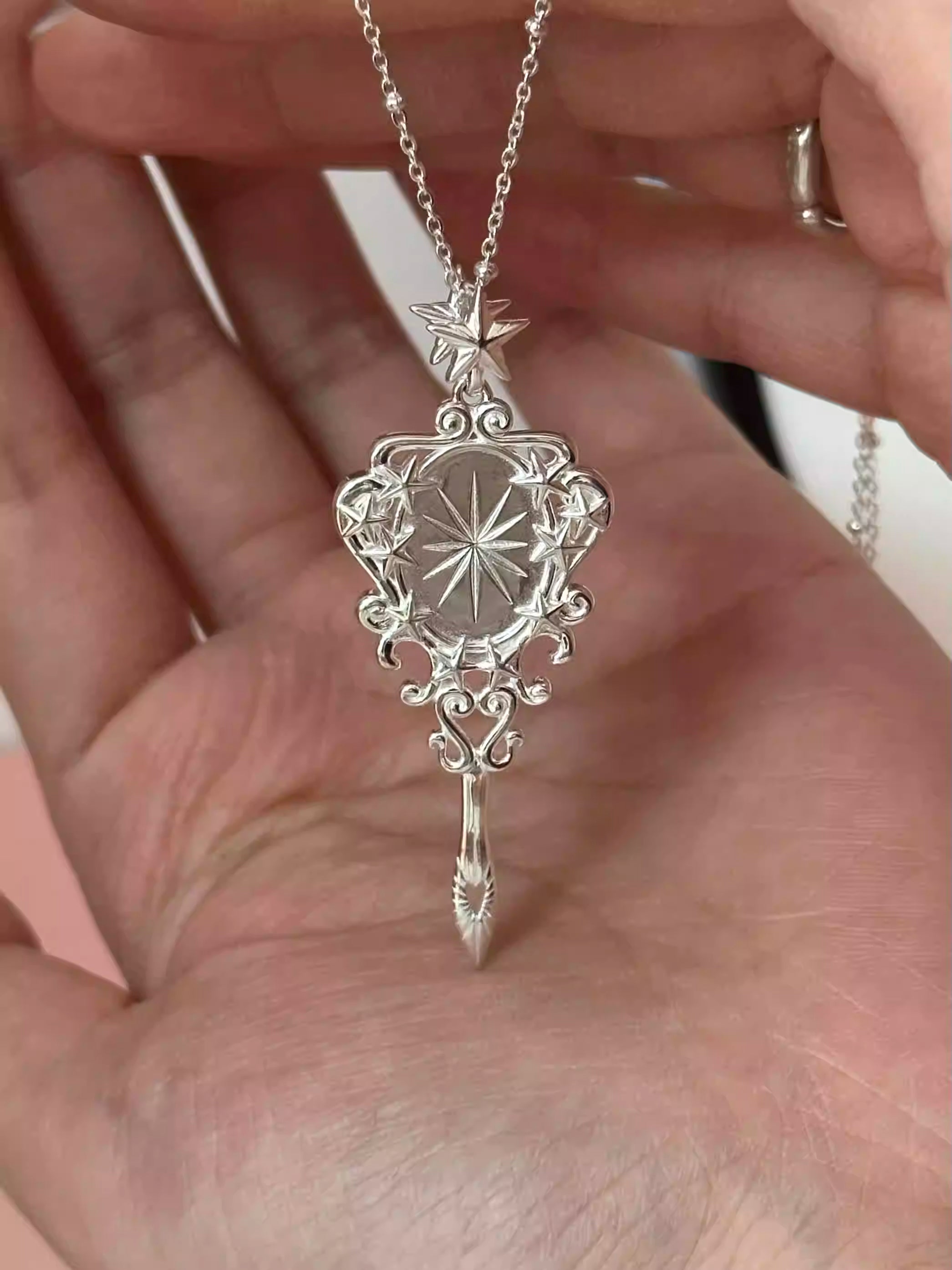 ISEE Starry Mirror Pendant Necklace