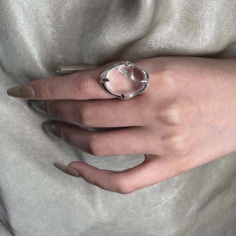 TwistClaw Crystal Ring