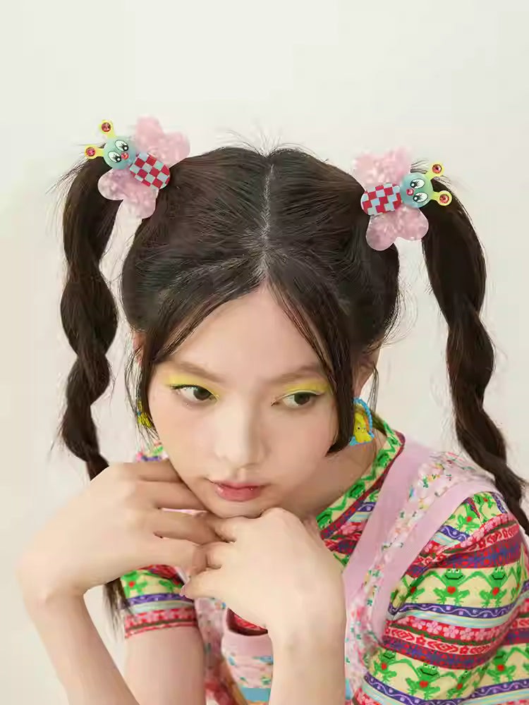 tntntutu Two tone bee hair clip