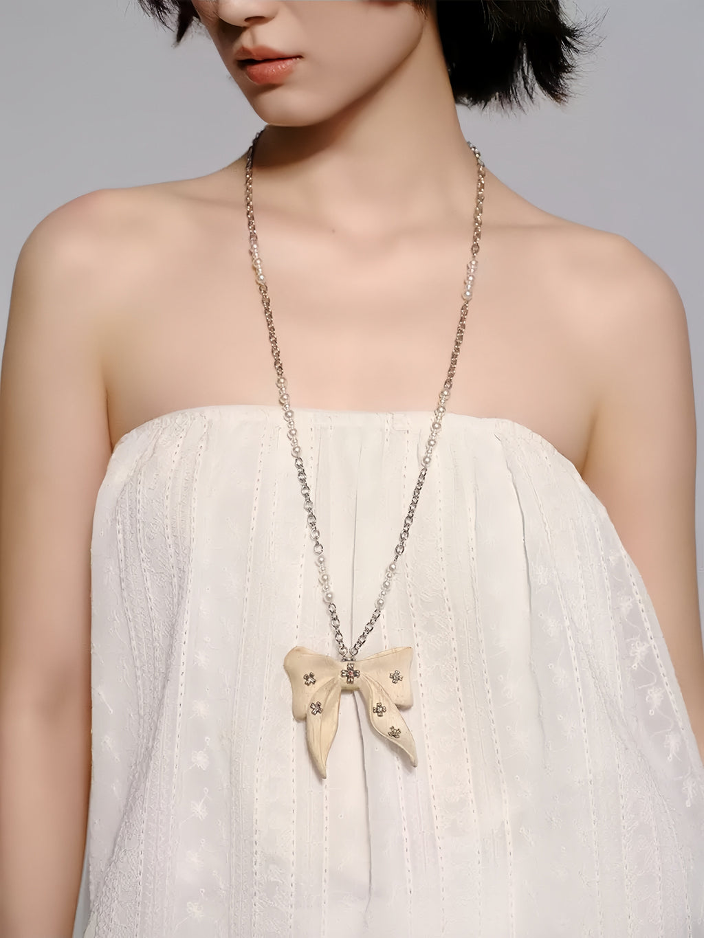 TOKOKKINO Starlit Bow Necklace