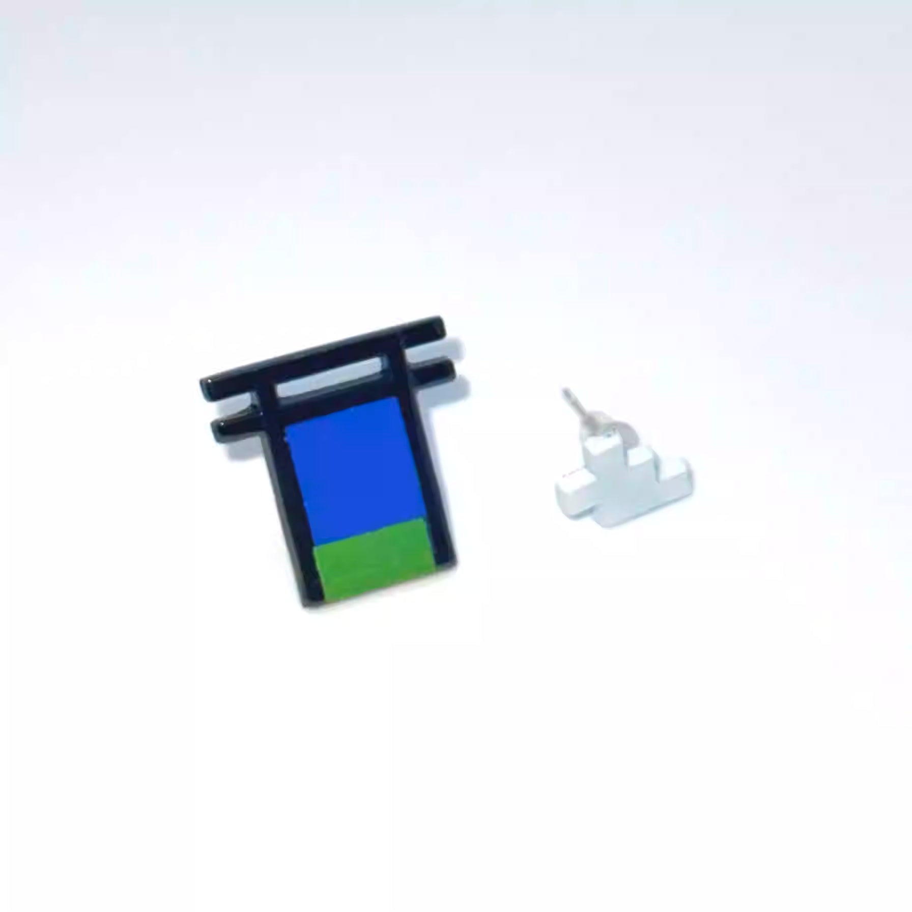 Paraheal Electronic Torii Cyberpunk Aqua Earrings