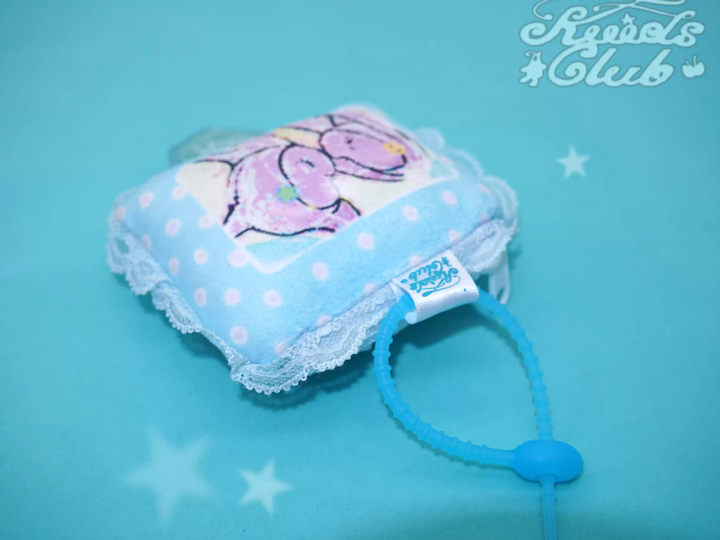 KiiidsClub Brave Kiss Dual-Sided Lace Pillow Case