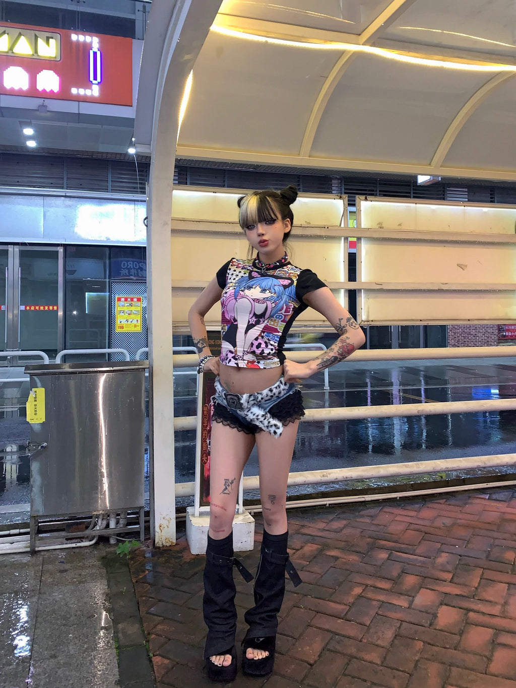 cartoonbox Retro Showa Manga Tee