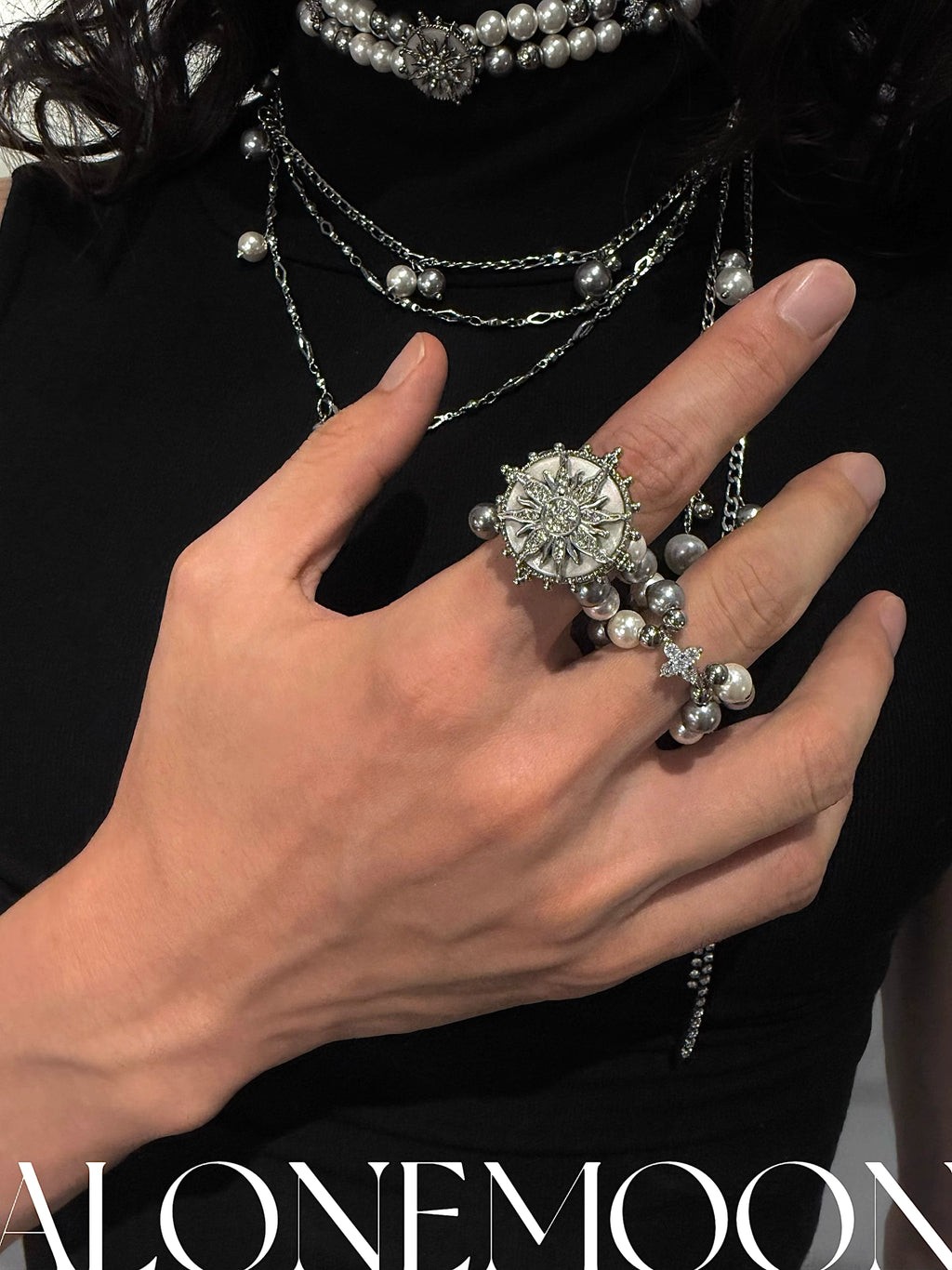 ALONEMOON Pearl Eclipse Ring