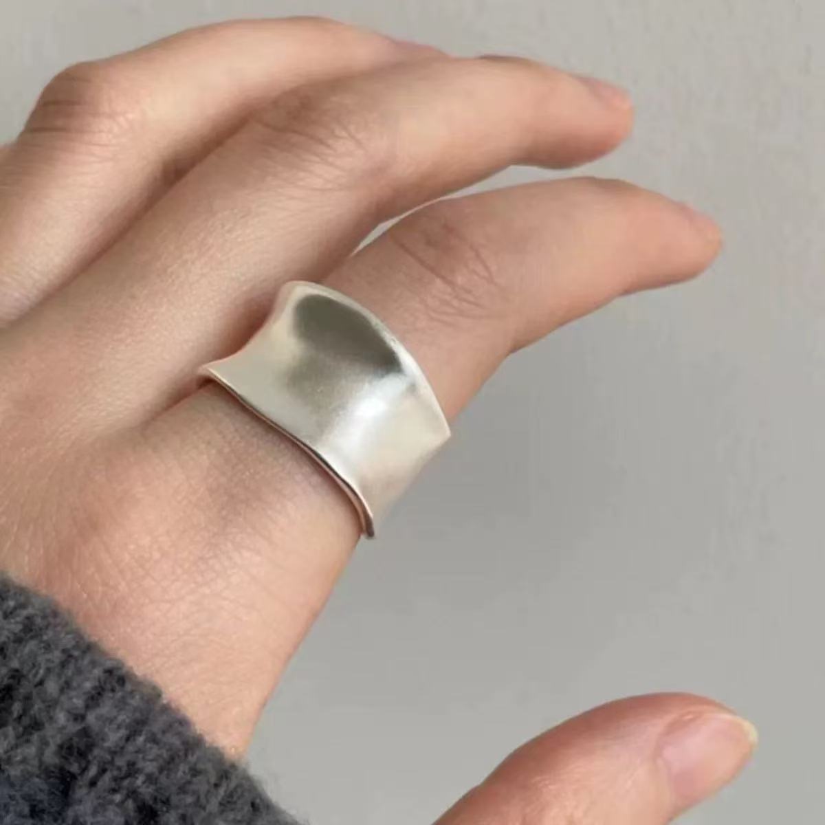 Ocean Wave Ring